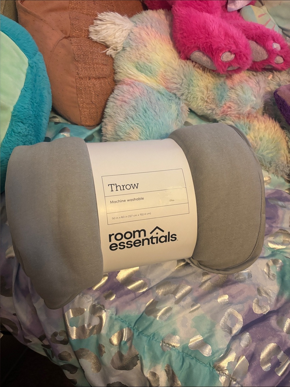 Room Essentials Light Gray Plush Throw Blanket